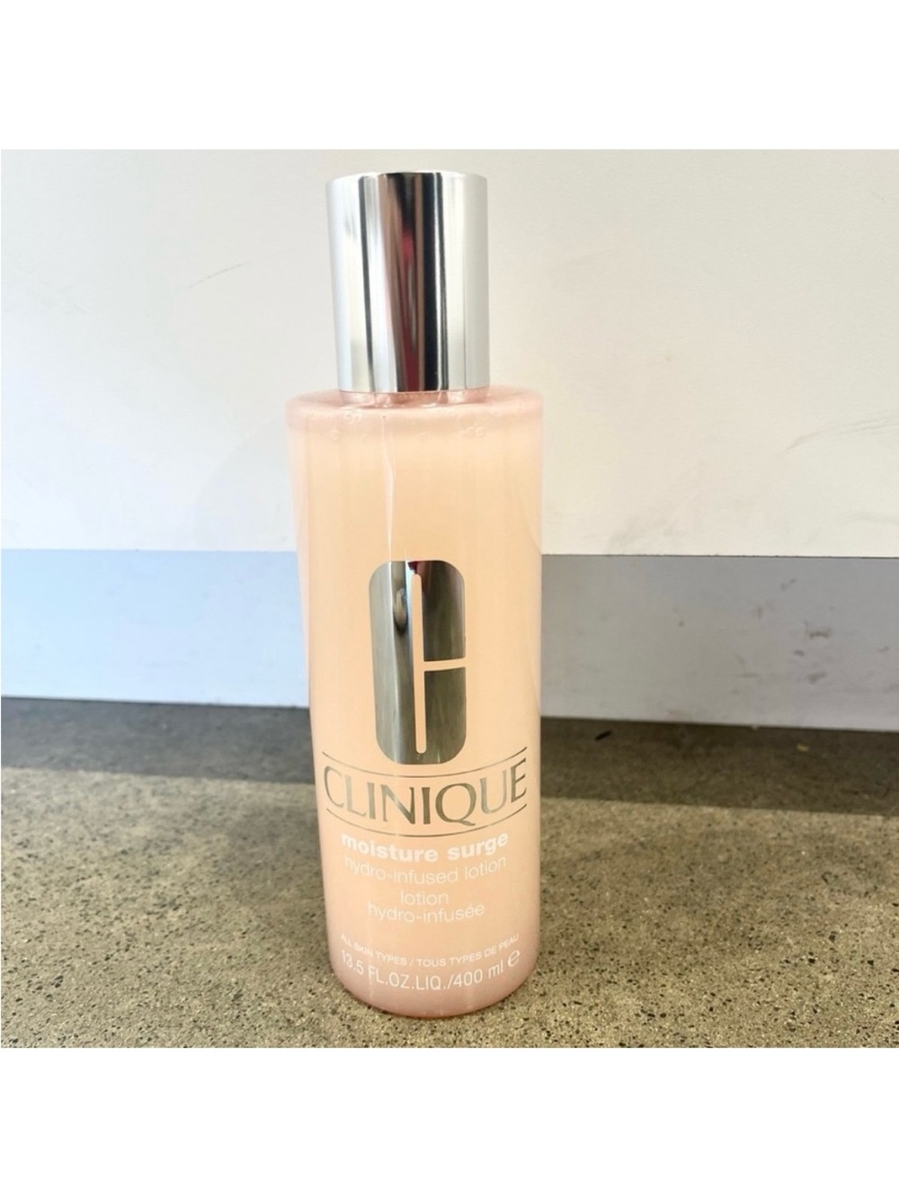 Clinique Moisture Surge
Hydro- Infused Lotion Jumbo
13.5 fl. oz